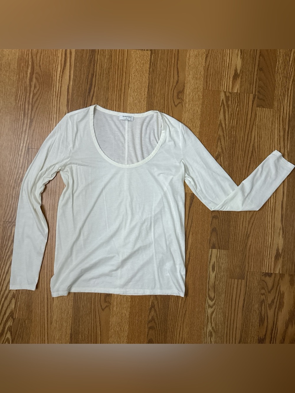 Babaton White Long-Sleeve Scoop Neck Tee
